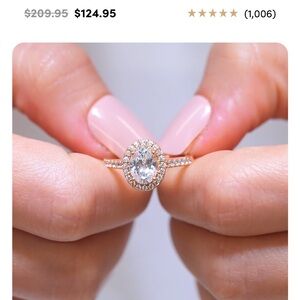 Elegant Gold and Silver Oval Ring